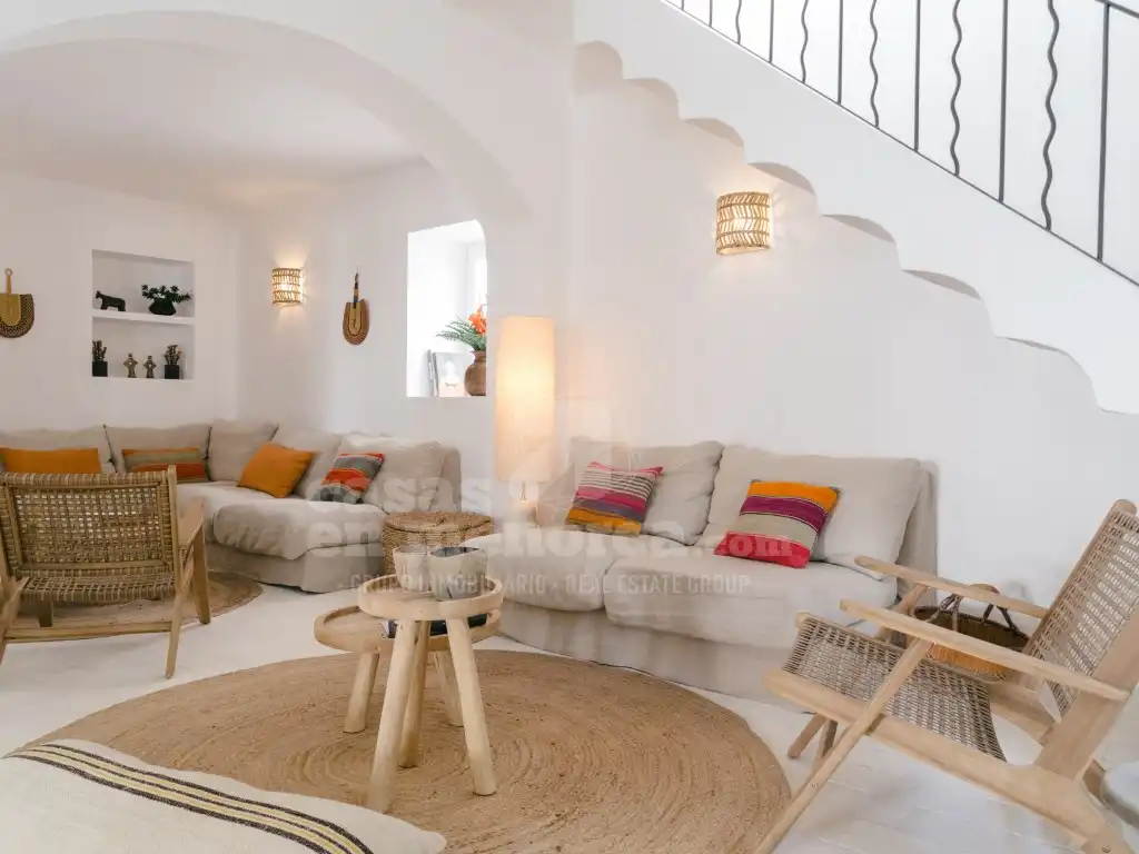 Sala de estar de Casa o chalet en venta en Es Castell con Aire acondicionado, Calefacción y Jardín privado