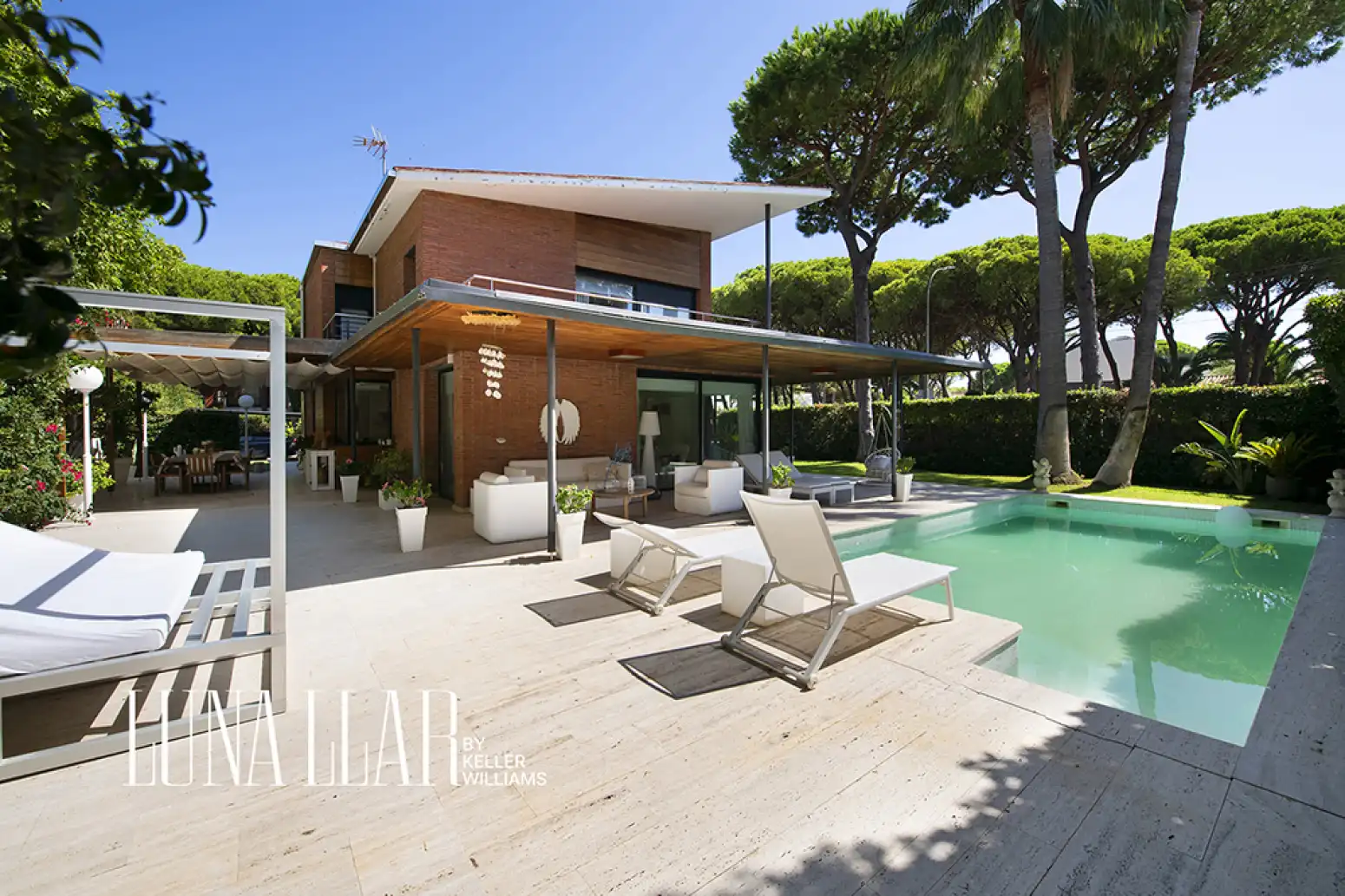 Terrace of Houses for sale in Castelldefels  with Swimming Pool