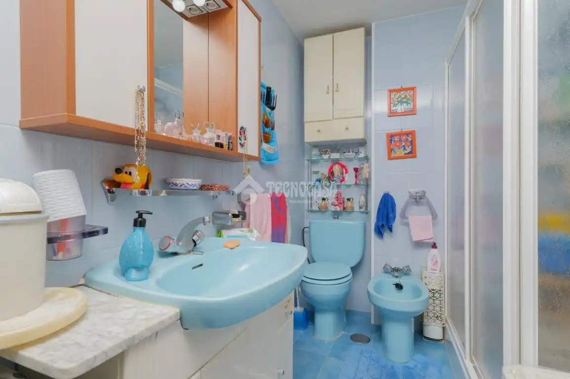 Badezimmer von Wohnung zum Verkauf in Madrid mit Heizung und Balkon