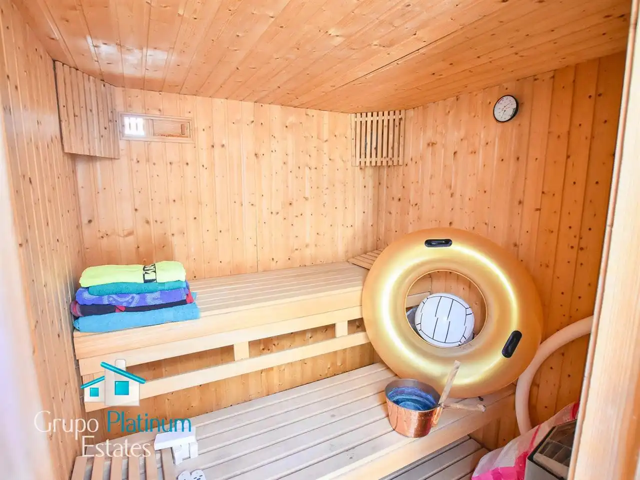 Habitación de Casa o chalet en venta en Águilas con Aire acondicionado, Calefacción y Jardín privado