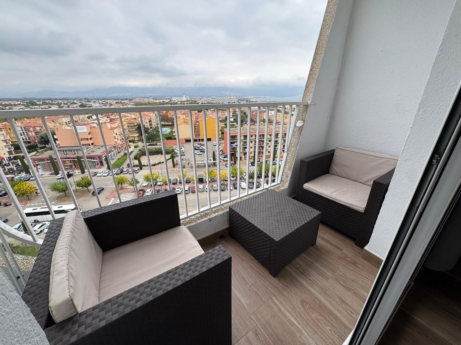 Terrace of Study for sale in Empuriabrava  with Air Conditioner and Terrace