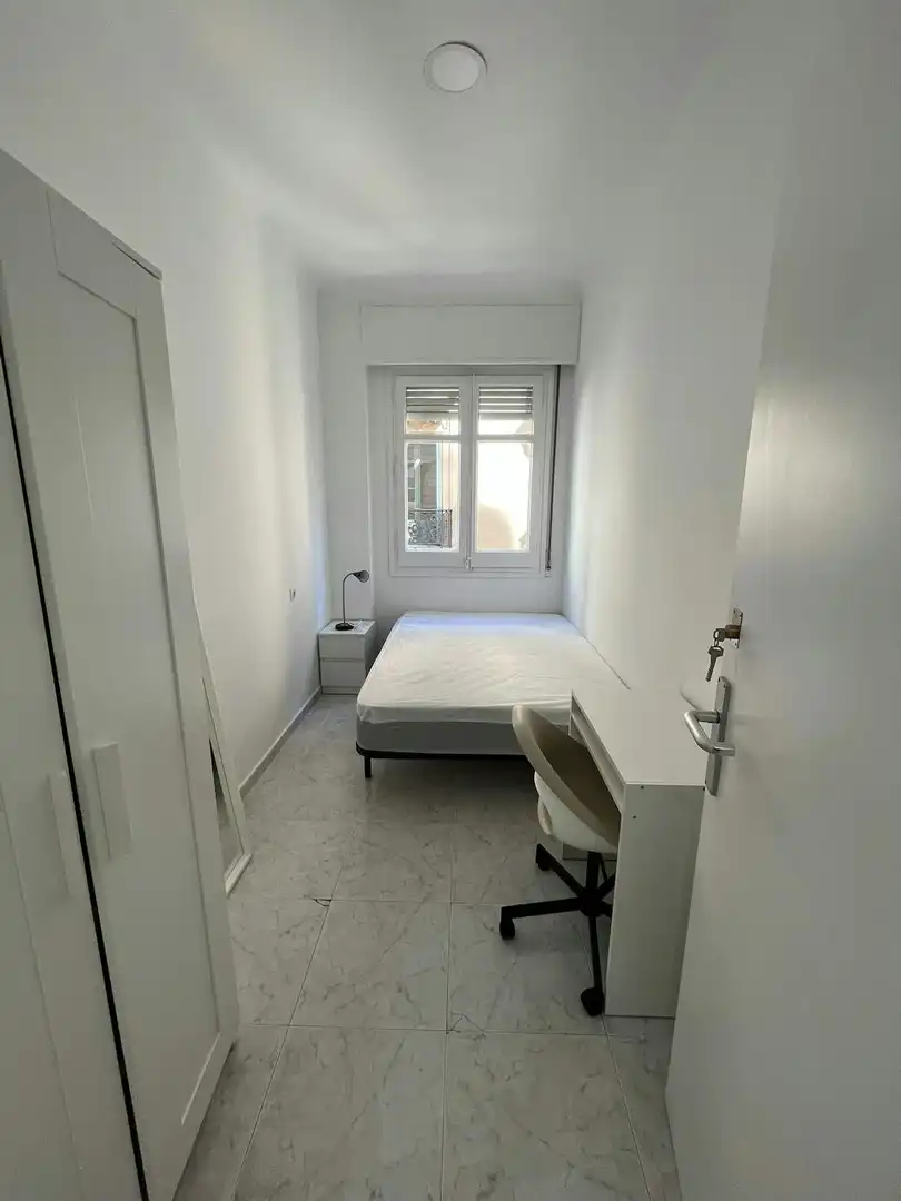 Habitación de Piso para compartir en Barcelona con Calefacción, Amueblado y Lavadora