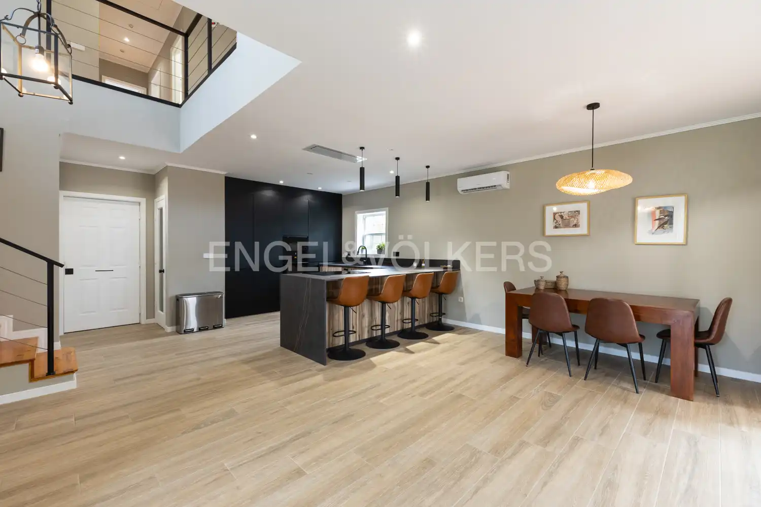 Comedor de Casa o chalet de alquiler en Serra con Calefacción, Jardín privado y Parquet
