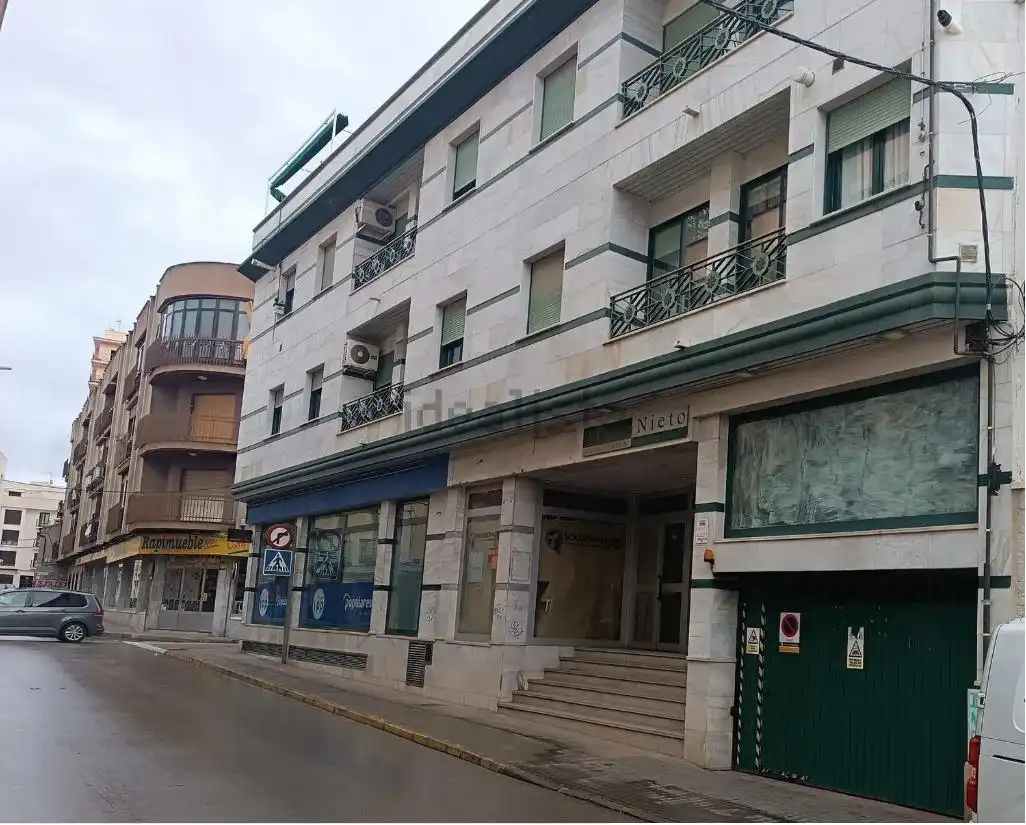 Local comercial de lloguer a Valdepeñas, imagen 3