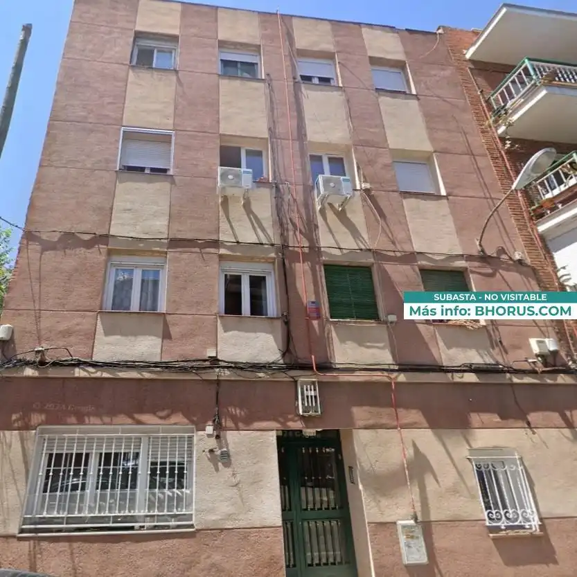 Vista exterior de Piso en venta en Madrid