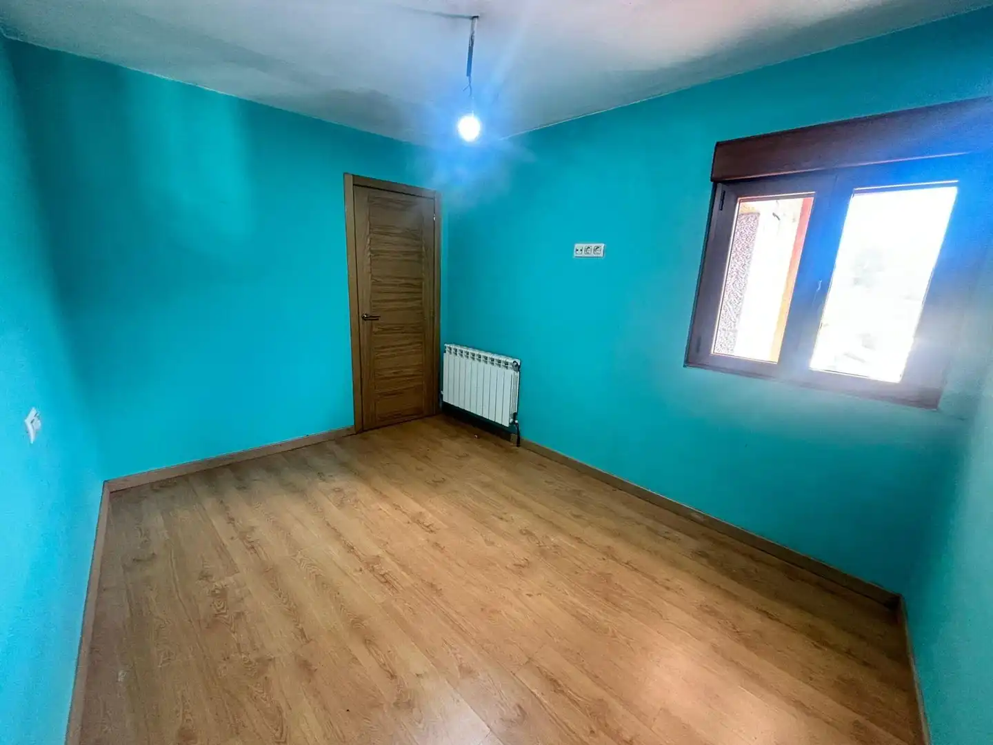 Habitación de Casa o chalet en venta en Quirós con Jardín privado, Parquet y Terraza