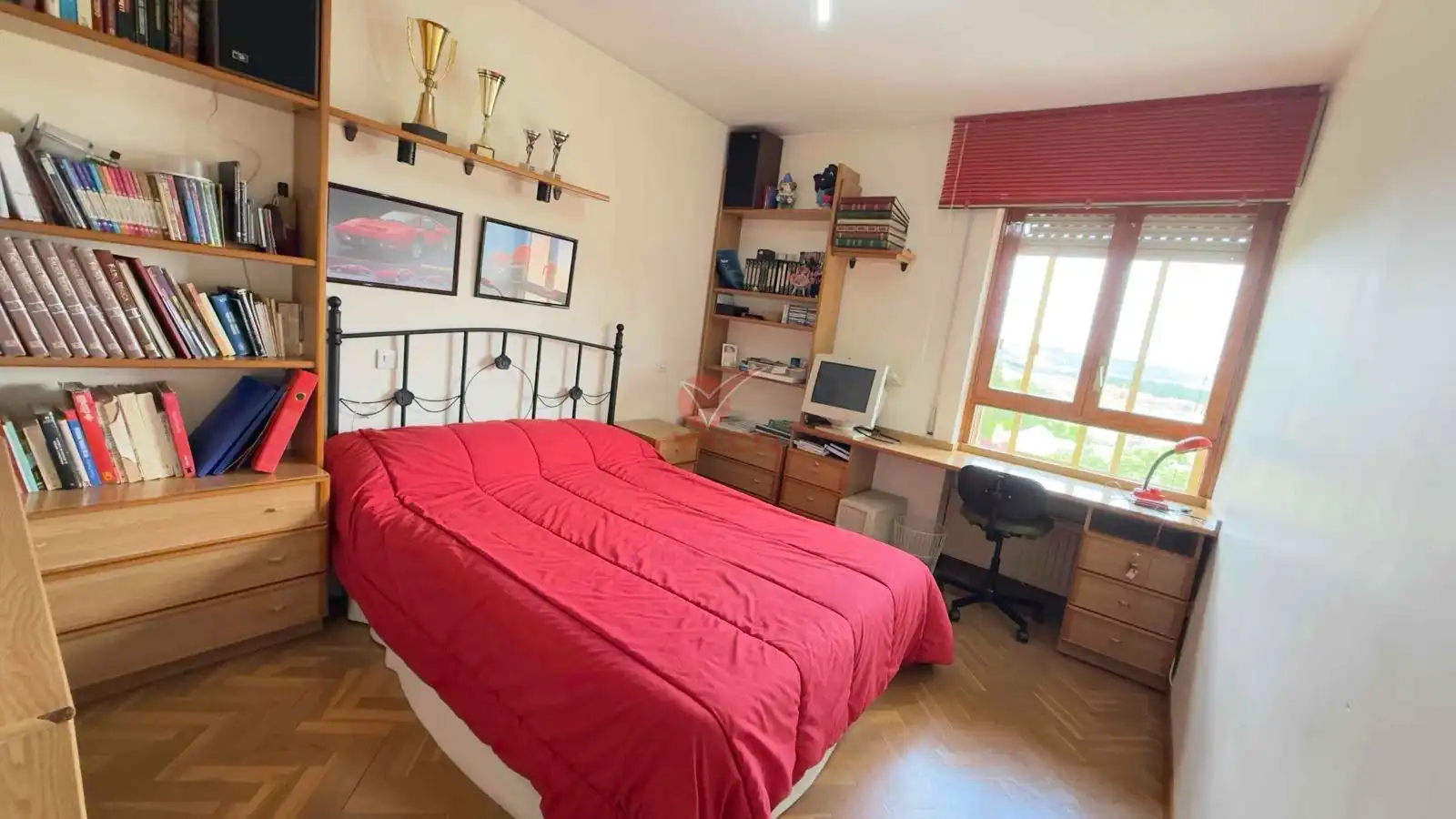 Habitación de Piso en venta en Cuenca con Calefacción, Terraza y Trastero