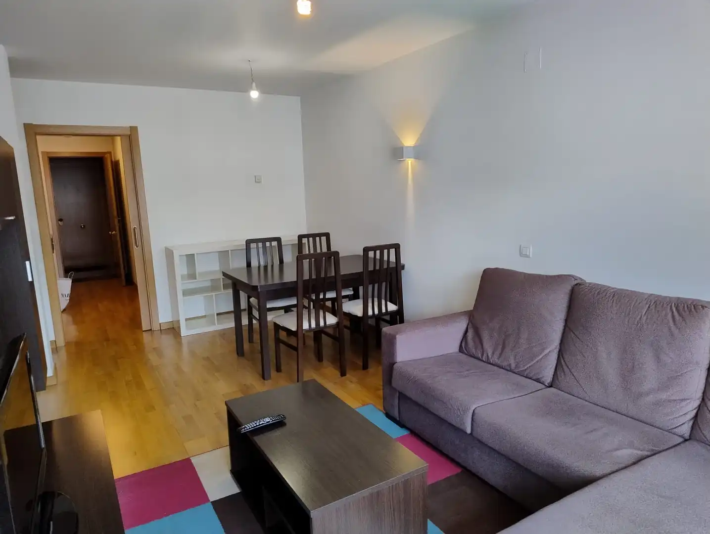 Living room of Flat for rent in Santiago de Compostela   with Heating, Storage room and Furnished
