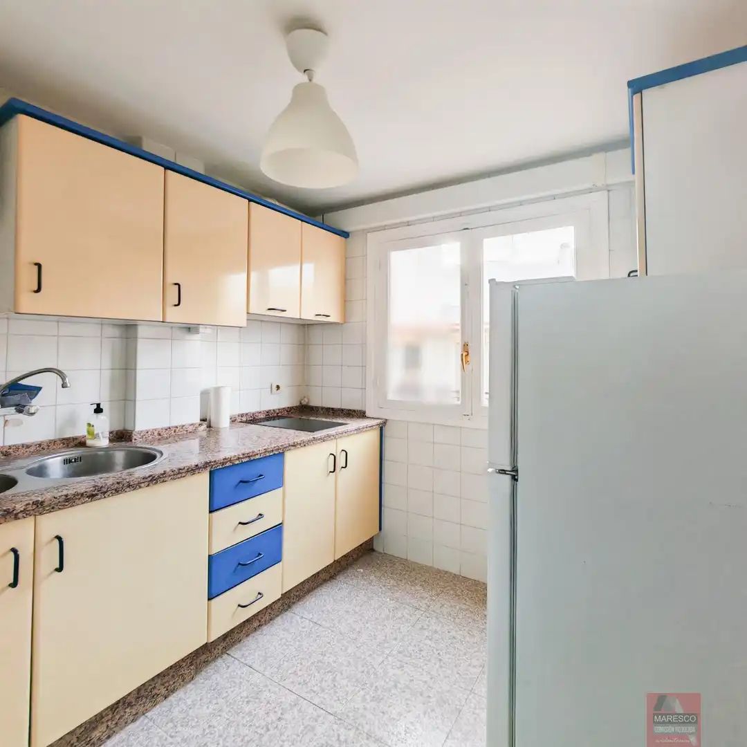 Kitchen of Flat for sale in Fuengirola  with Air Conditioner, Terrace and Balcony