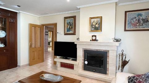 EXCLUSIVO CHALET EN EL CENTRO DE MUCHAMIEL, imatge 3