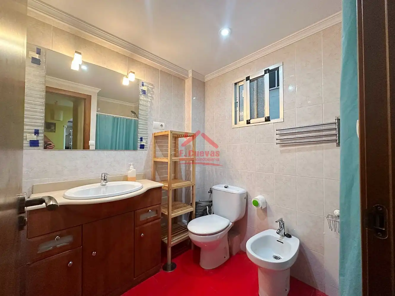 Badezimmer von Wohnungen zum Verkauf in Málaga mit Klimaanlage und Heizung