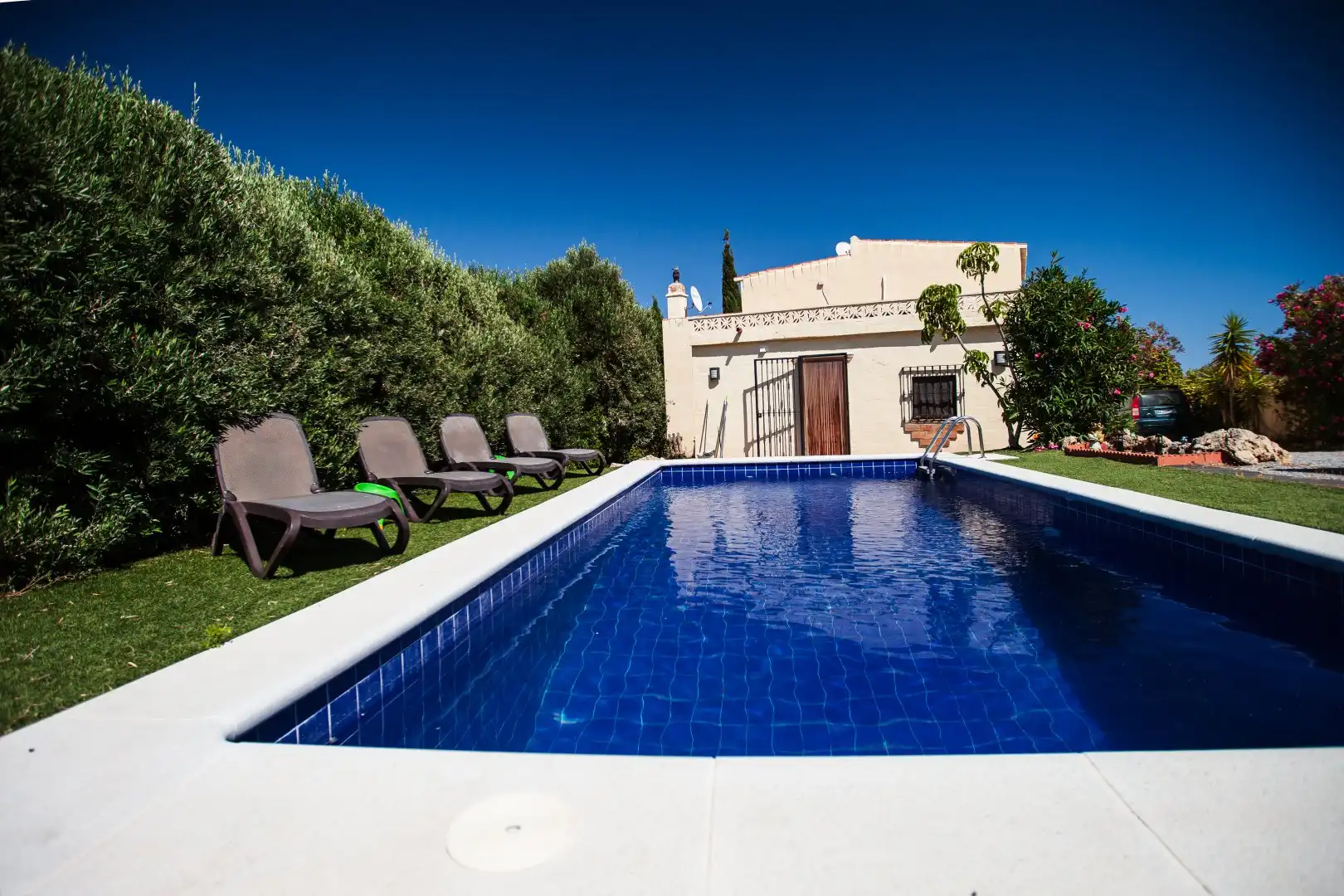 Casa rústica amb piscina en venda a Centro
