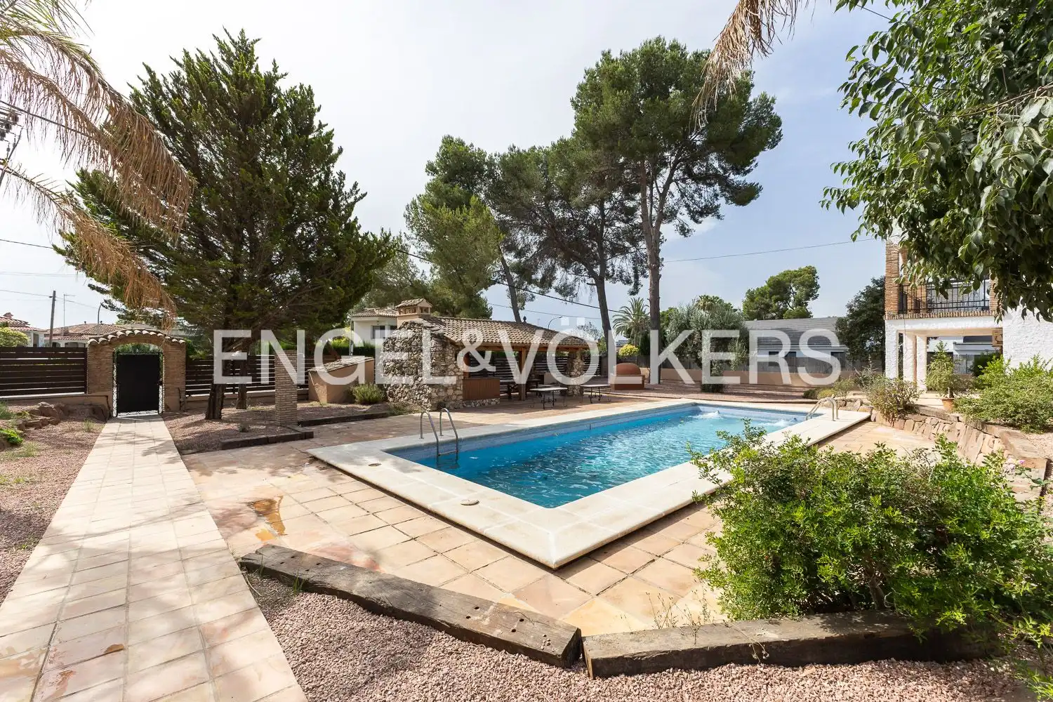 Piscina de Casa o chalet de alquiler en Paterna con Aire acondicionado, Calefacción y Jardín privado