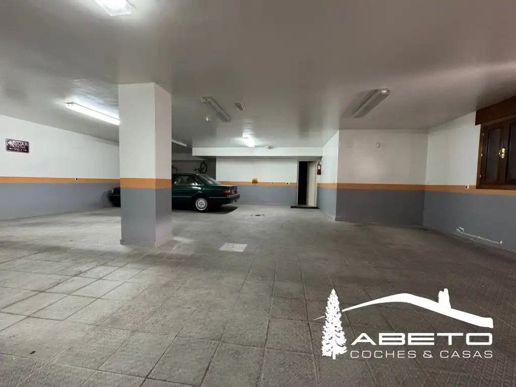 Parking de Casa o chalet en venta en Madrid
