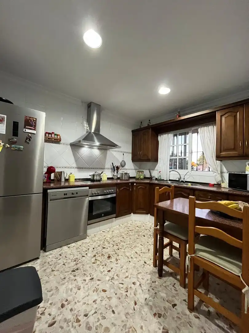 Kitchen of Houses for sale in Chiclana de la Frontera  with Private garden