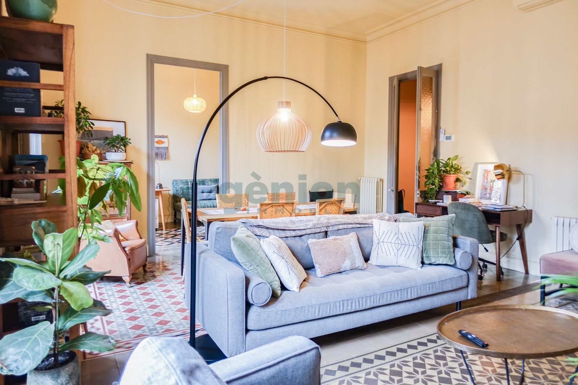 Sala d'estar de Pis en venda en Girona Capital amb Aire condicionat, Calefacció i Terrassa