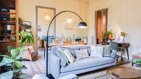 Sala d'estar de Pis en venda en Girona Capital amb Aire condicionat, Calefacció i Terrassa