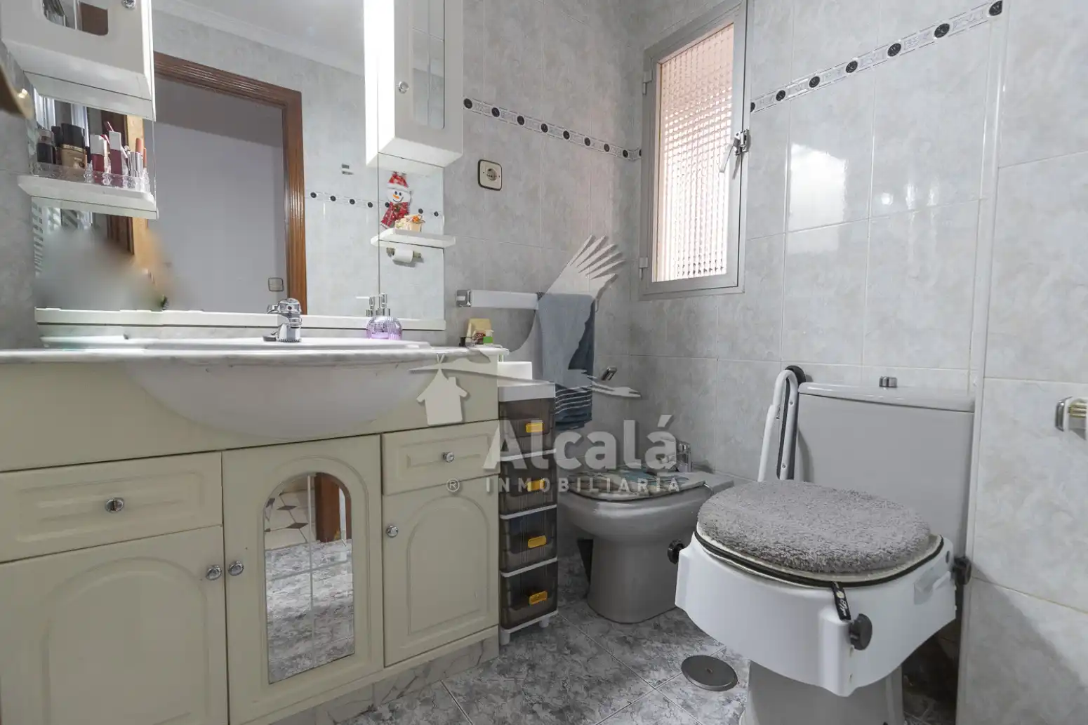 Baño de Piso en venta en Alcalá de Henares con Calefacción, Terraza y Trastero
