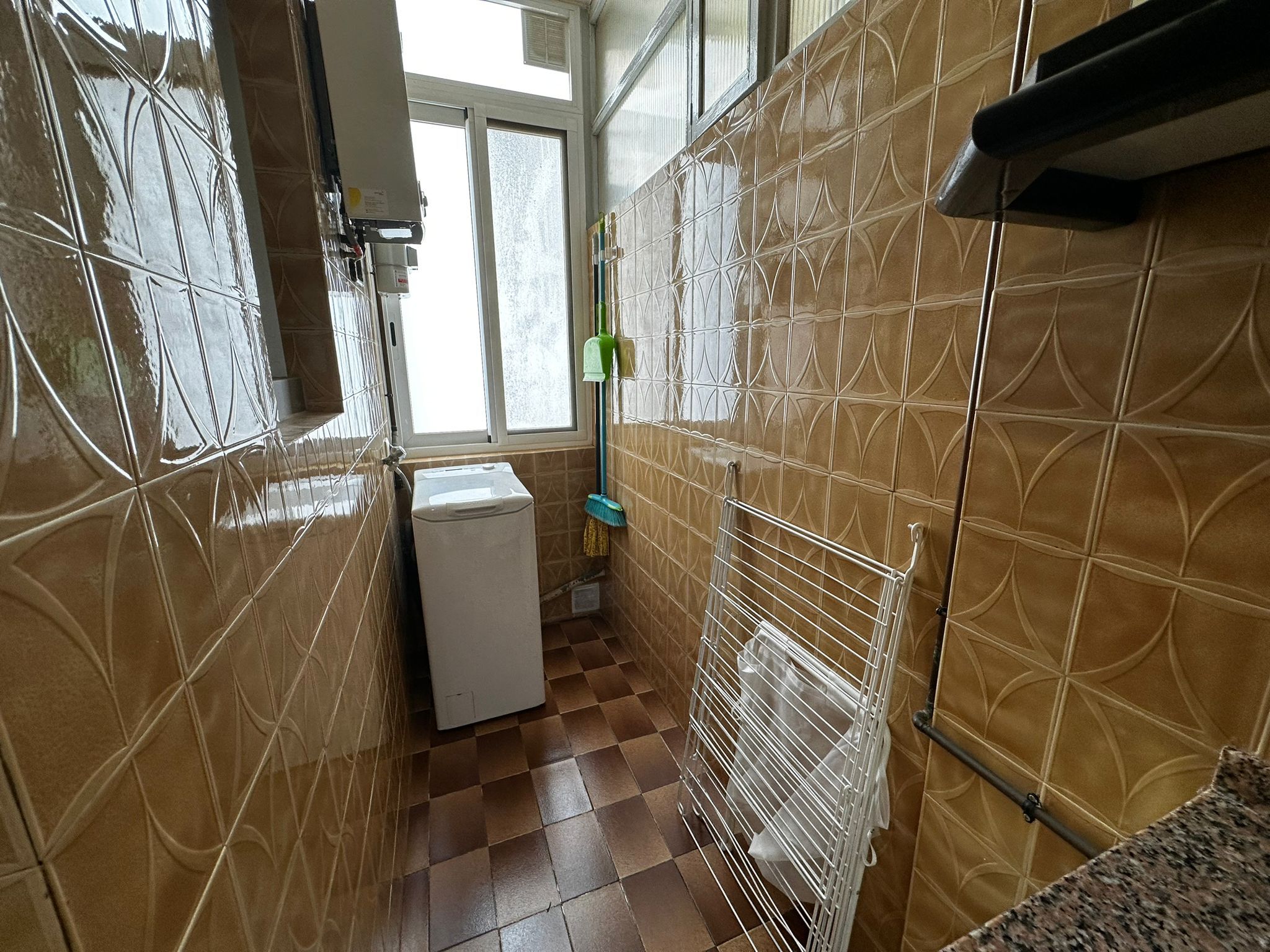 Bathroom of Flat for sale in L'Hospitalet de Llobregat  with Balcony