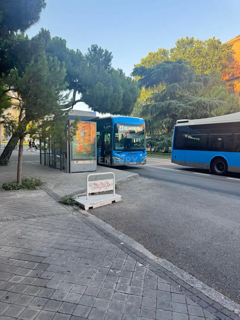 Aparcament de Pis de lloguer en Madrid amb Aire condicionat