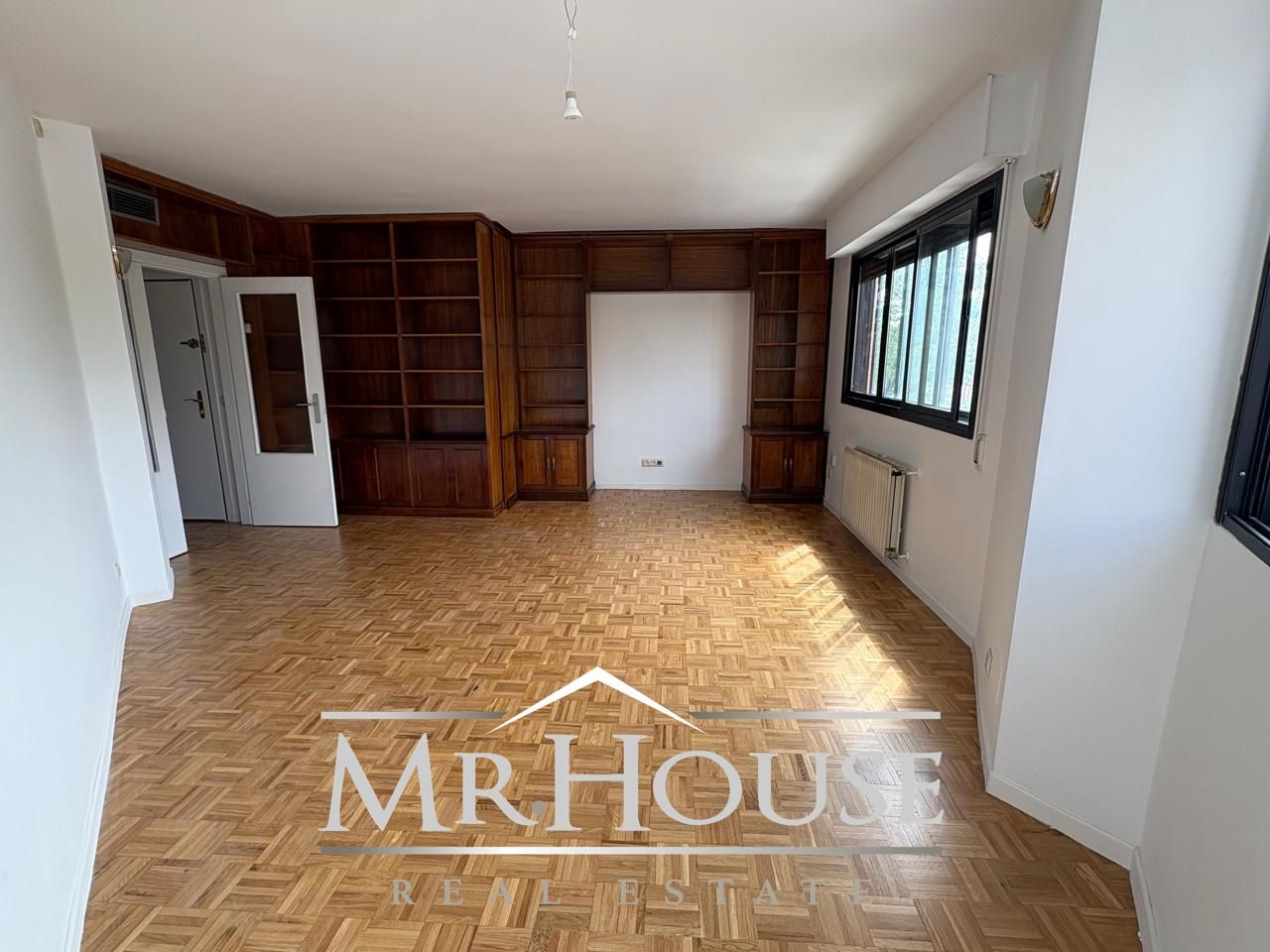Living room of Flat to rent in  Madrid Capital  with Air Conditioner, Heating and Terrace
