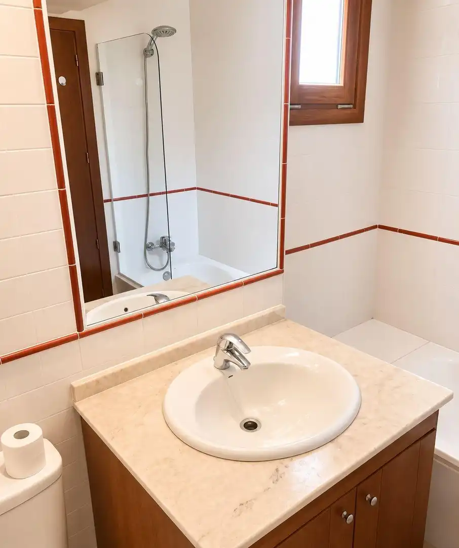Baño de Apartamento en venta en Torrevieja con Terraza