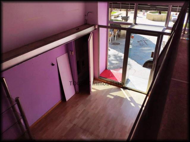 Local comercial en Alquiler en Plaza libertad, de la en Barrio del Centro