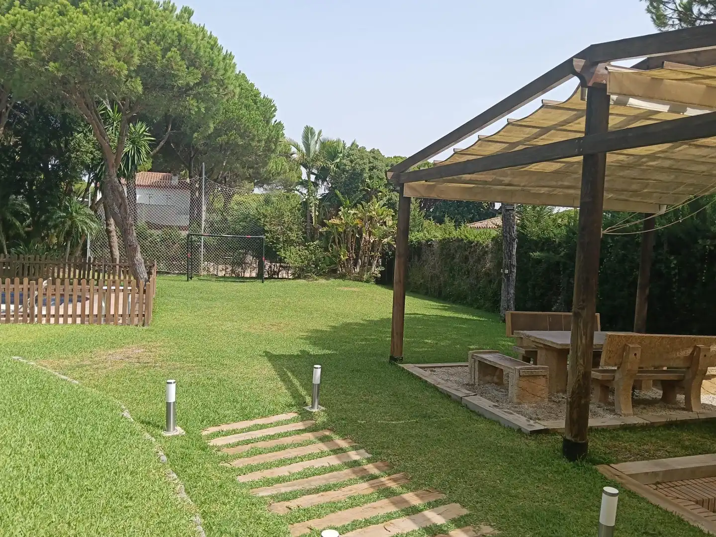 Jardí de Casa o xalet en venda en Conil de la Frontera amb Aire condicionat, Jardí privat i Terrassa