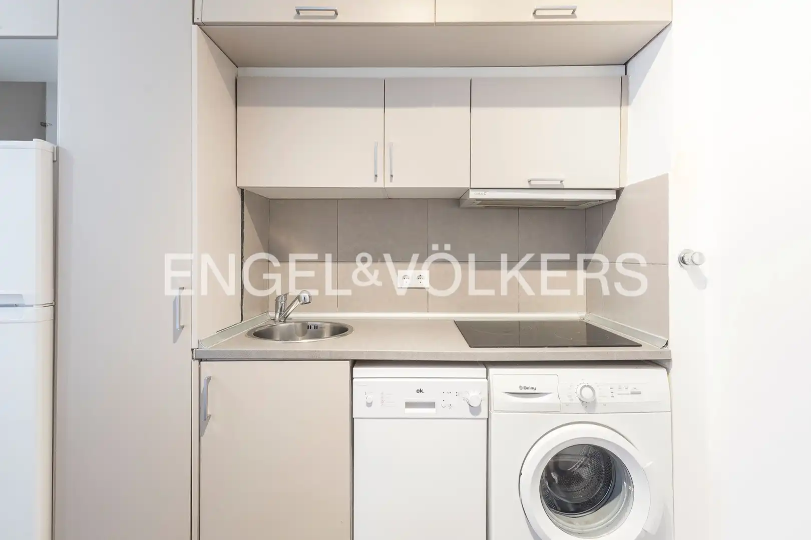 Cocina de Piso en venta en Barcelona con Calefacción y Amueblado