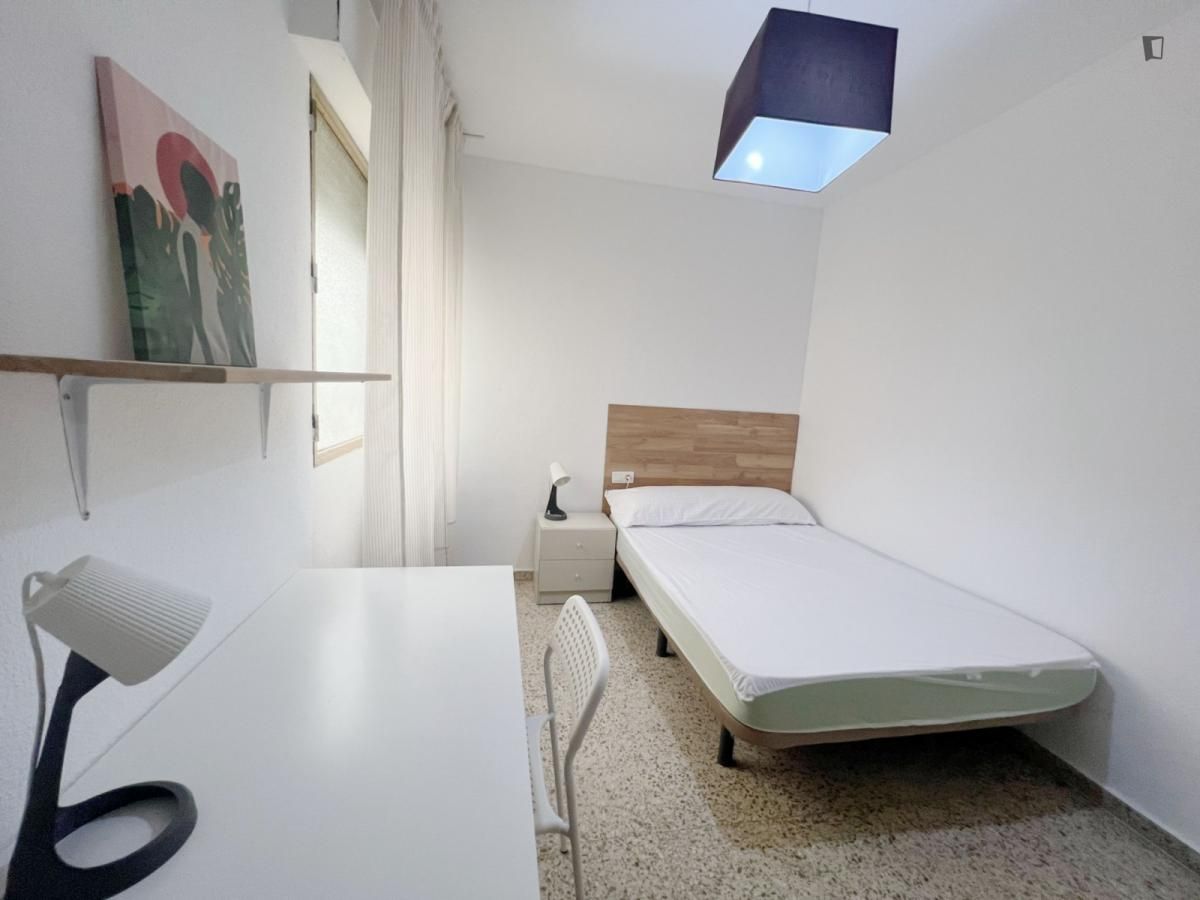 Apartment to share in Fígares