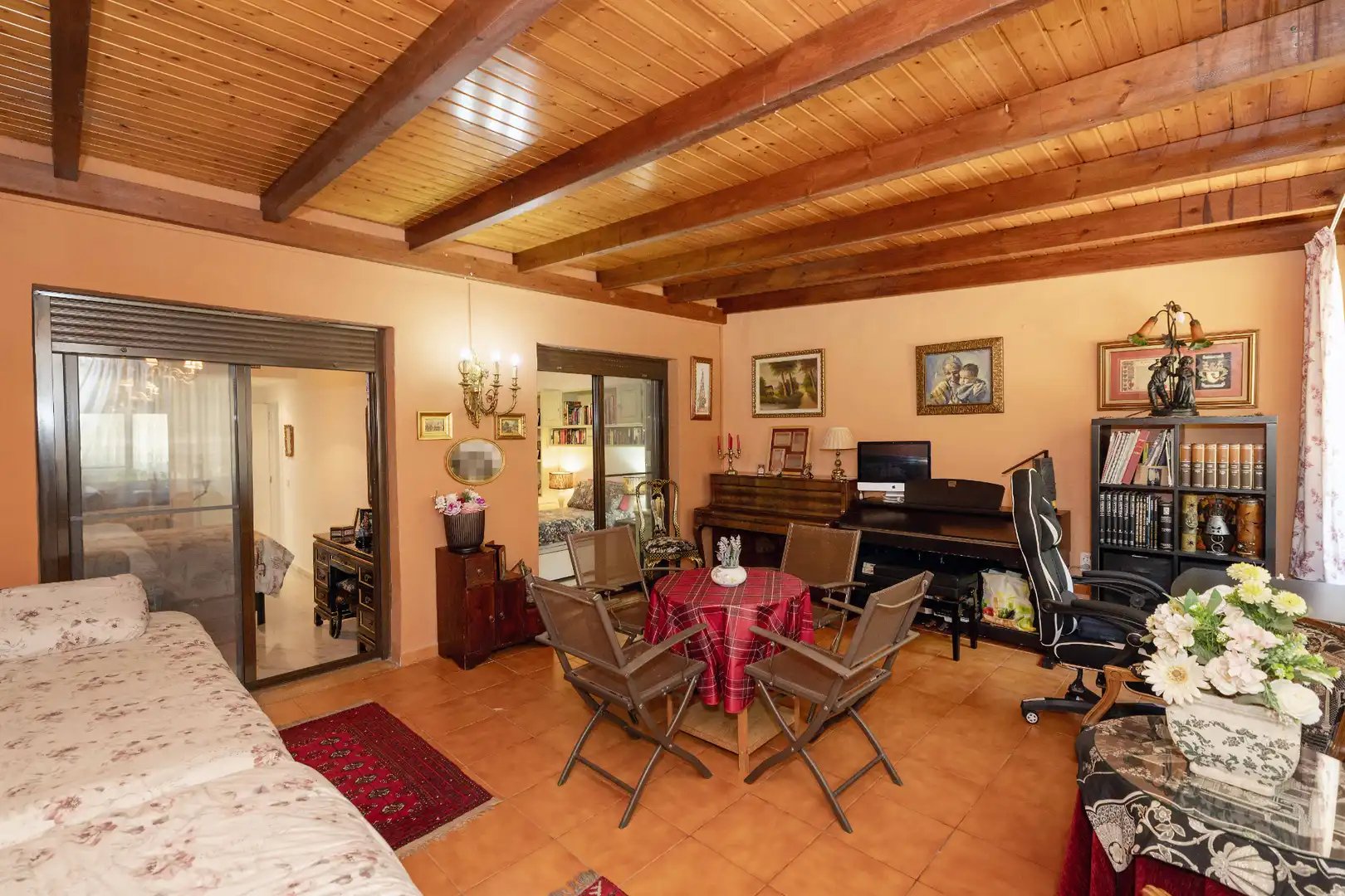 Living room of Ground floor for sale in Marbella  with Air Conditioner, Heating and Private garden