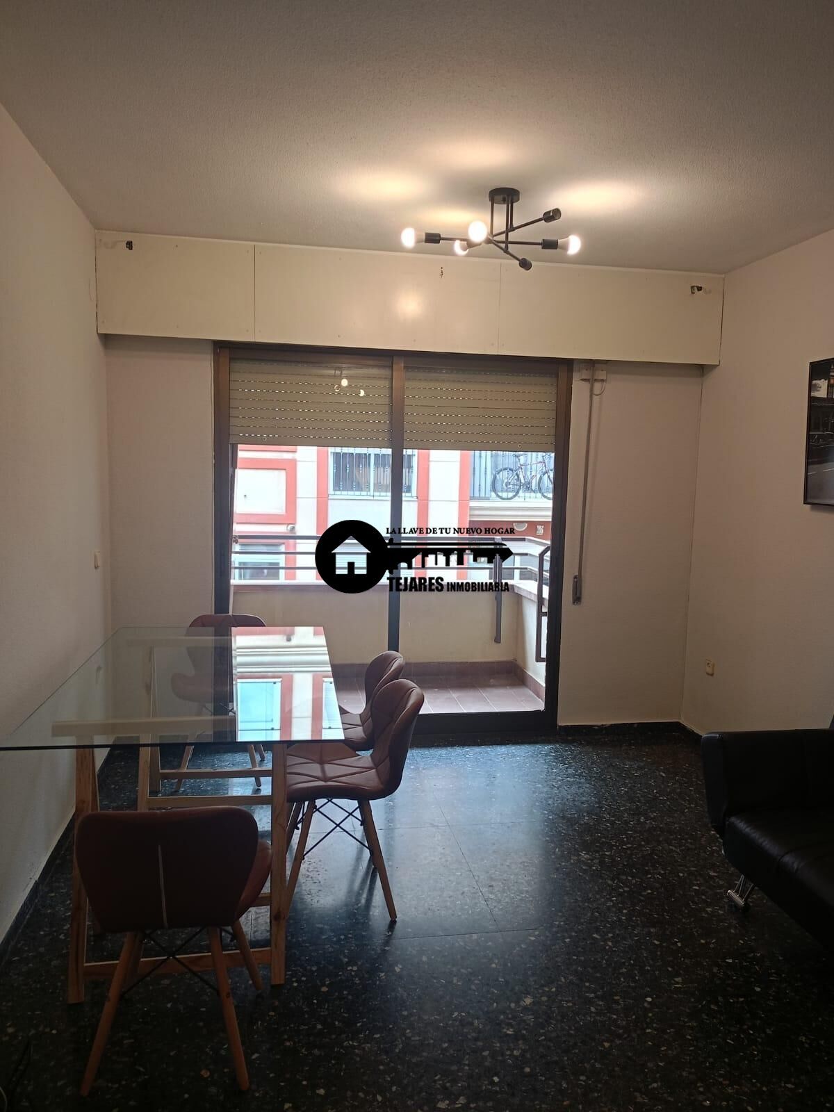 Außenansicht von Wohnung miete in  Albacete Capital mit Heizung und Balkon