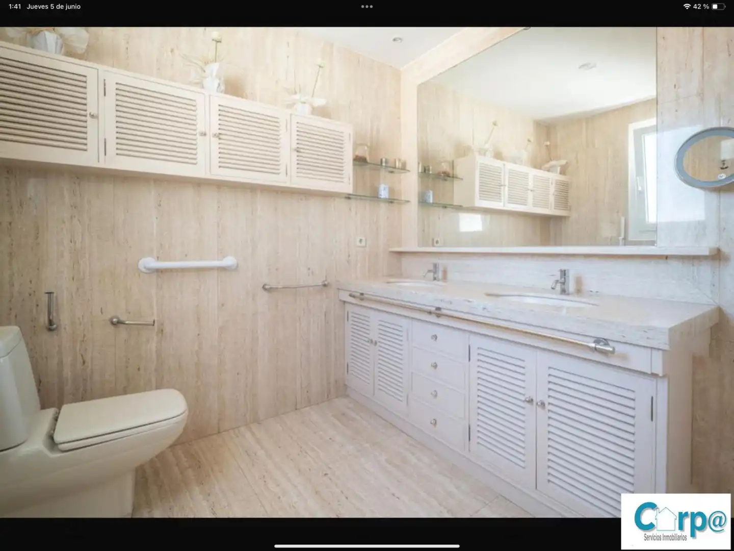 Badezimmer von Dachboden zur Miete in  Pamplona / Iruña mit Heizung, Parkett und Terrasse