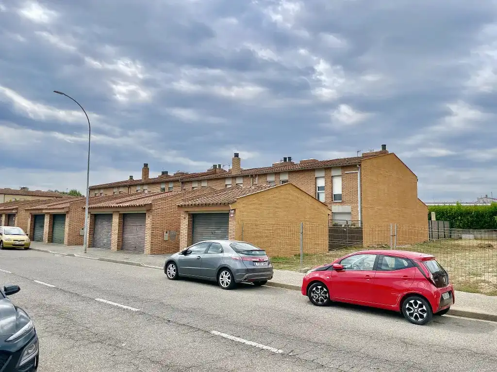 Terreno residencial en venta en Vilablareix, imagen 3