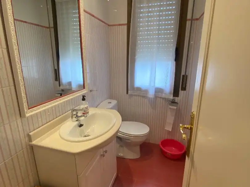 Bathroom of Flat for rent in Gorliz  with Heating, Parquet flooring and Furnished