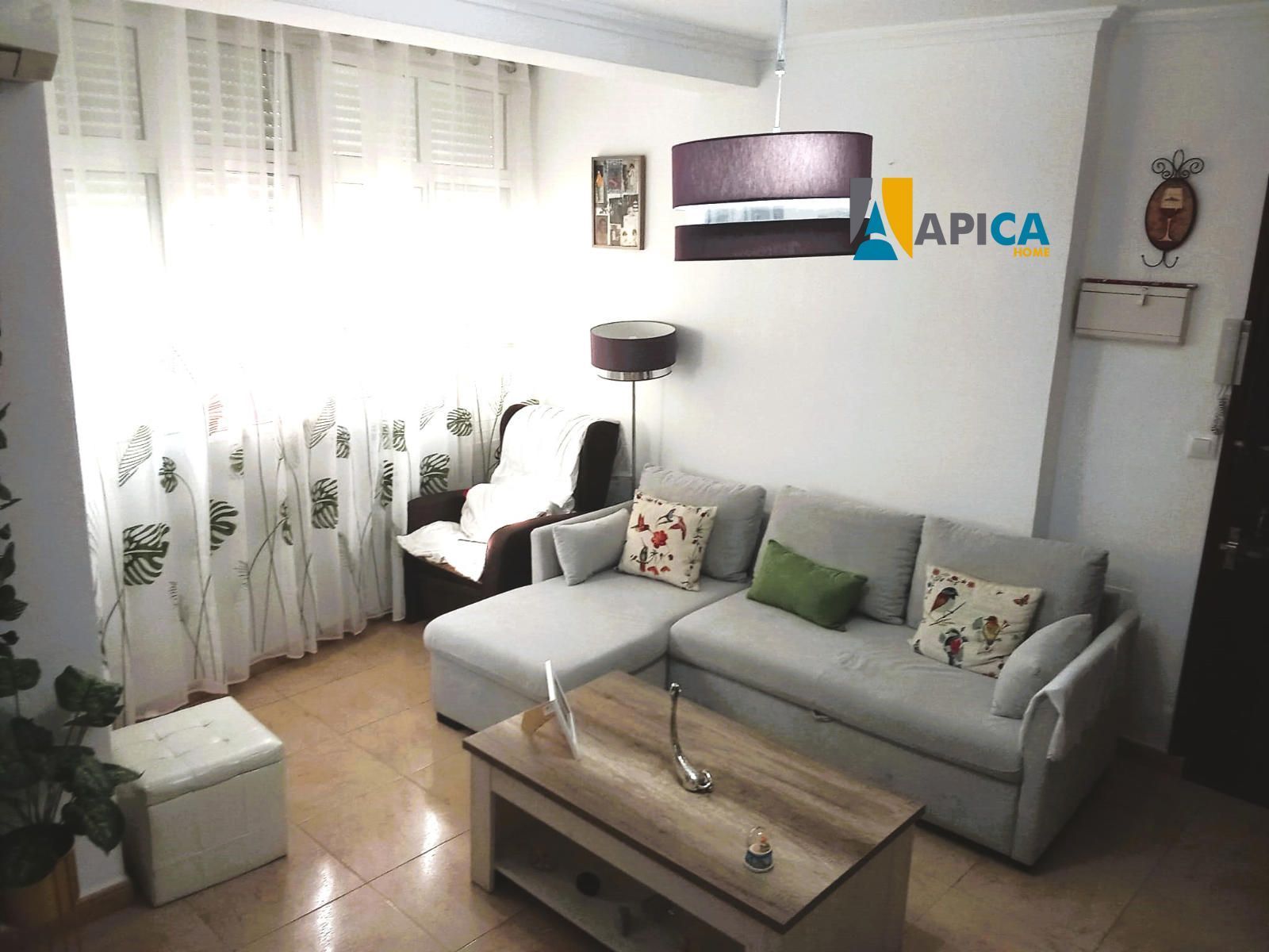 Sala d'estar de Pis en venda en Algeciras amb Aire condicionat