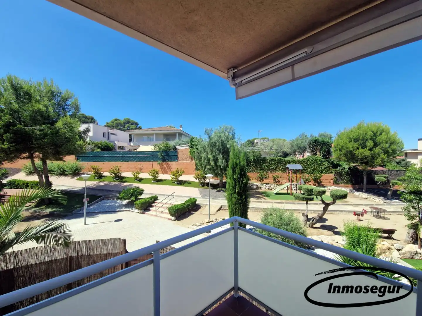 Vista exterior de Pis en venda en Salou amb Aire condicionat, Terrassa i Moblat