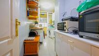 Kitchen of Flat for sale in  Sevilla Capital  with Air Conditioner, Heating and Parquet flooring