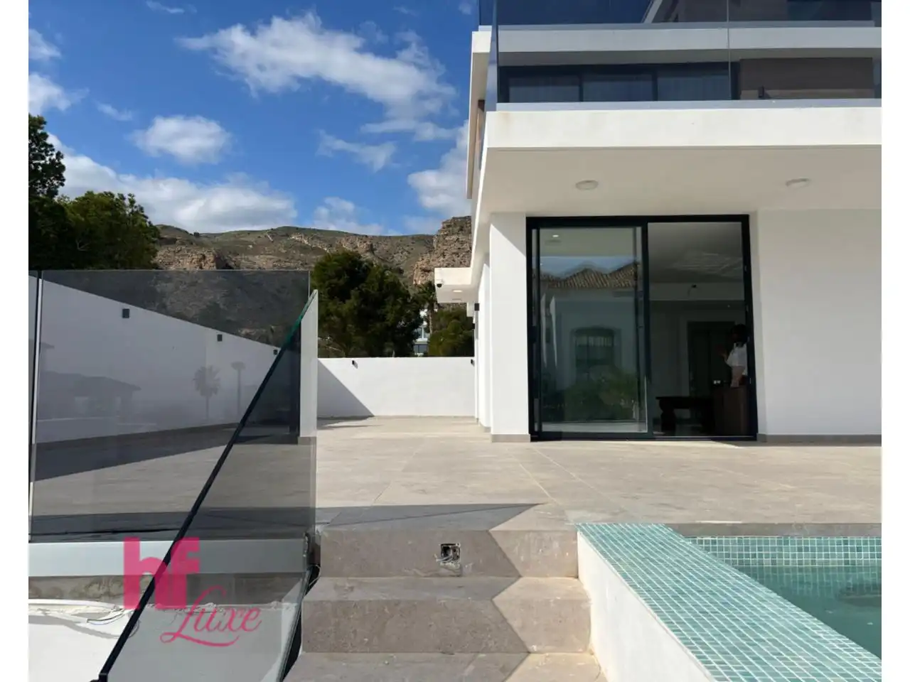 Detached house with pool for sale in Golf Bahía, imagen 9