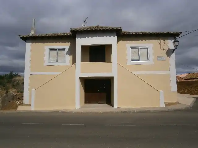 Vista exterior de Casa o xalet en venda en Santiago Millas