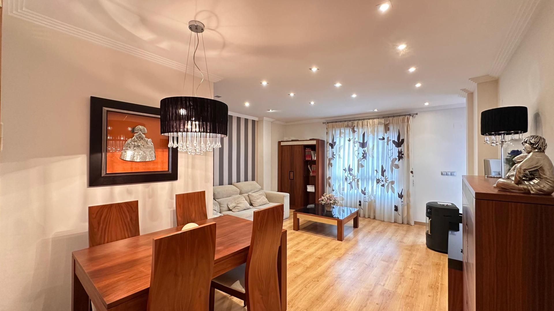 Sala d'estar de Pis en venda en Algemesí amb Aire condicionat, Parquet i Terrassa