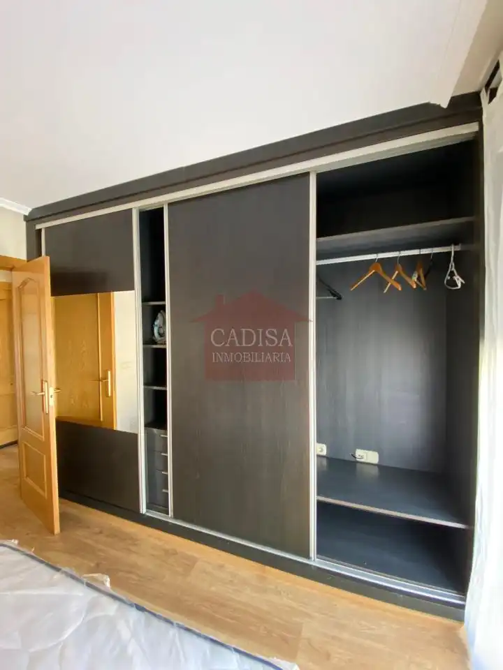 Habitación de Ático en venta en Salamanca con Calefacción, Terraza y Amueblado