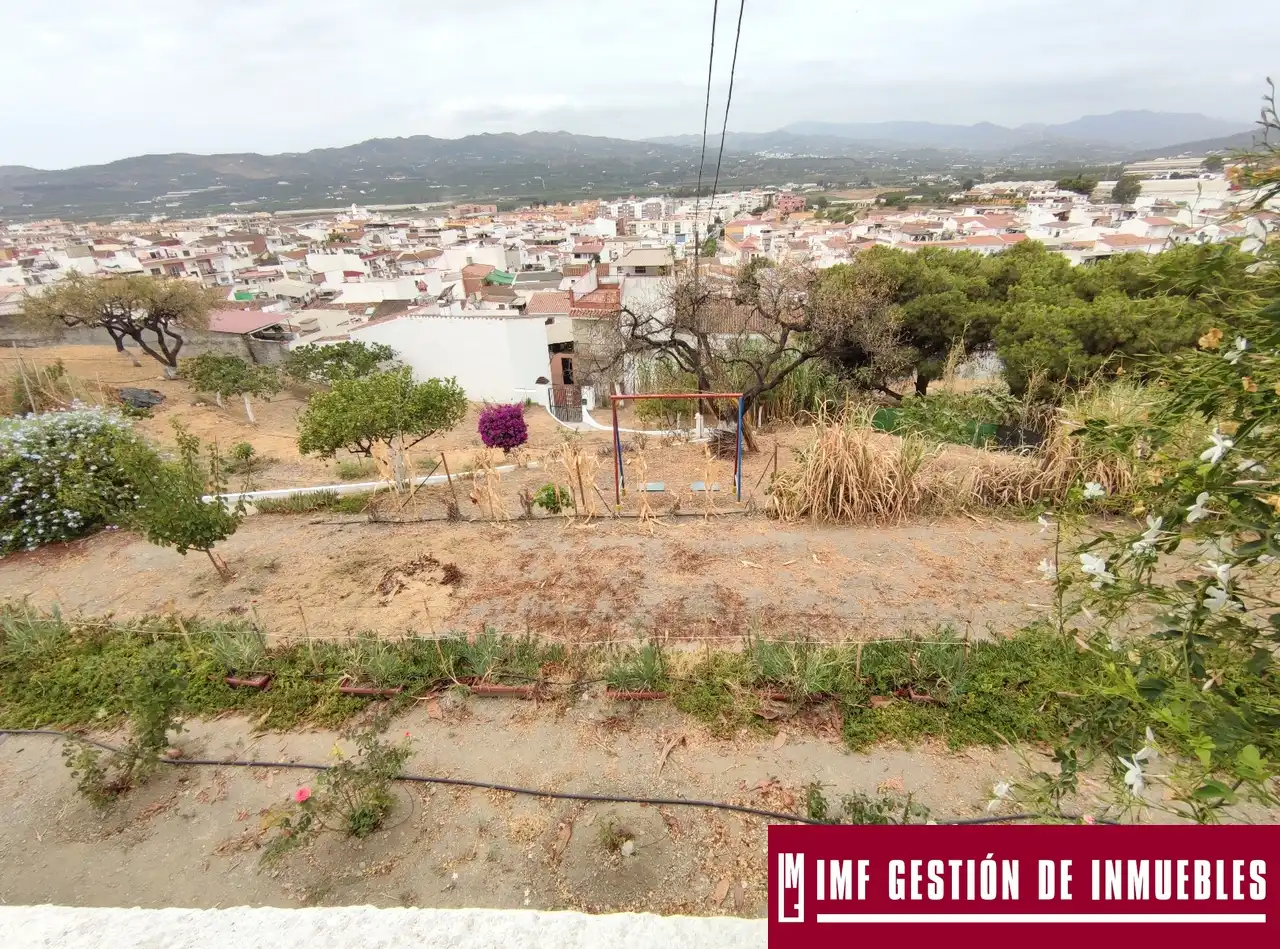 Finca rústica en venta en Vélez-Málaga con Jardín privado, Terraza y Trastero