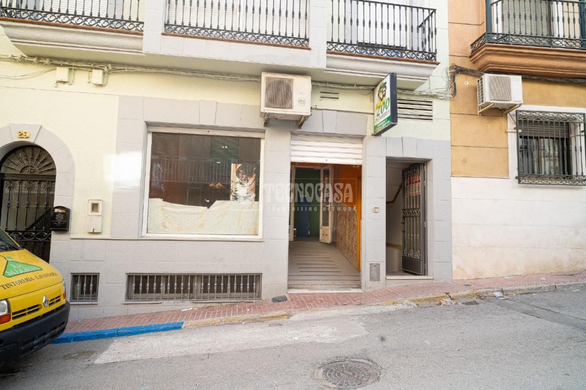 Vista exterior de Local en venda en Jódar amb Aire condicionat i Calefacció