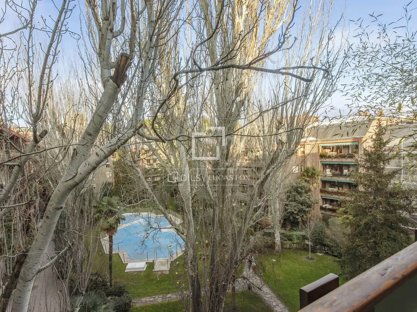 Garden of Attic for rent in Madrid  with Air Conditioner, Heating and Private garden