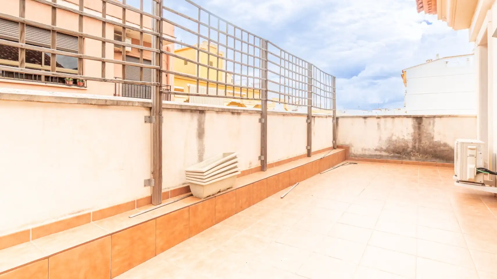Terrassa de Oficina de lloguer en Dénia amb Aire condicionat, Calefacció i Terrassa