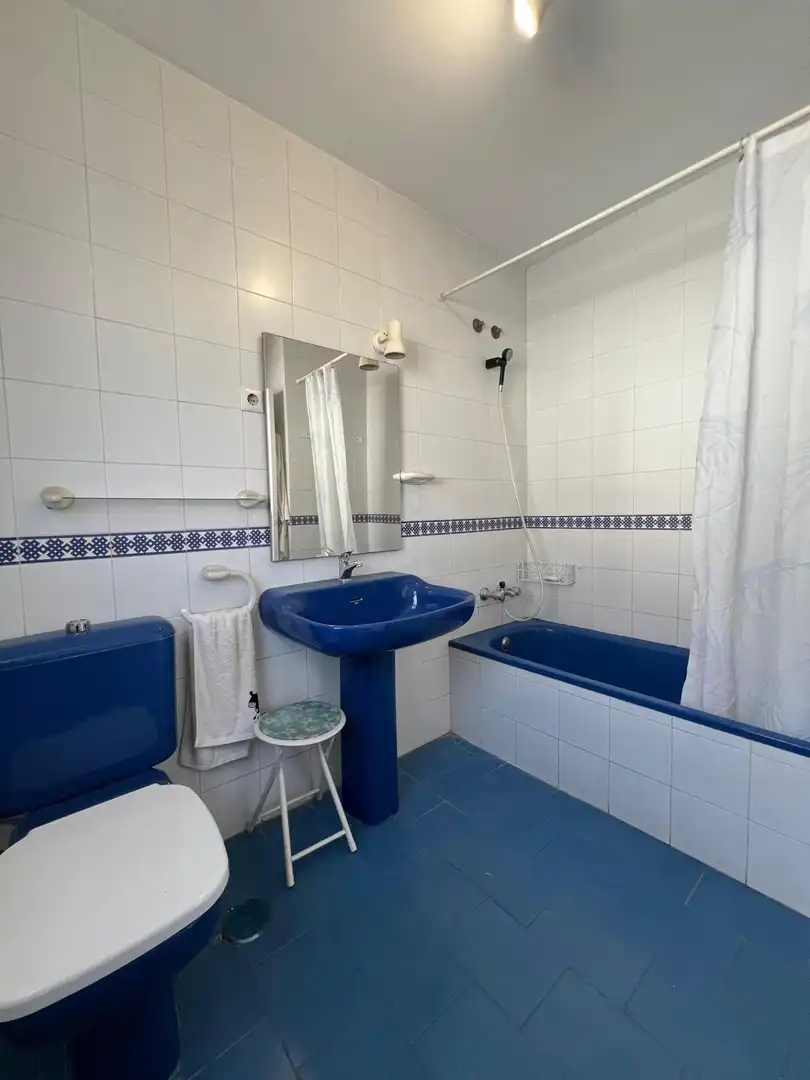 Bany de Casa adosada en venda en Fuengirola amb Aire condicionat, Jardí privat i Terrassa