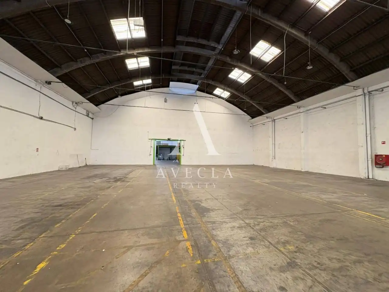 Industrial building to rent in Calle Marina 30, imagen 19