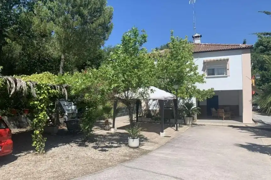 Jardín de Casa o chalet en venta en Cáceres con Aire acondicionado, Calefacción y Jardín privado