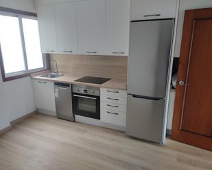 Cuina de Apartament de lloguer en Vigo  amb Balcó